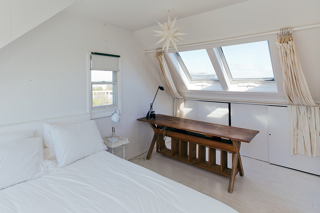 Jerome Robbins Home in the Hamptons bedroom