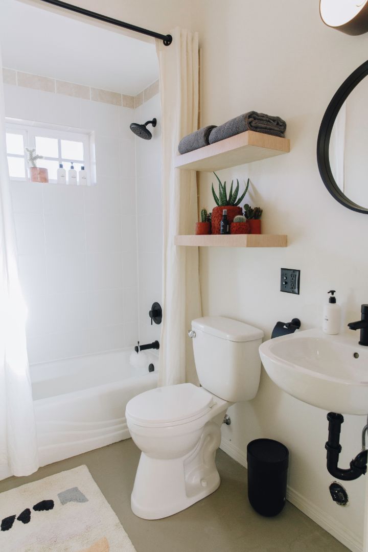 Casa Mami Instagram Retreat Bathroom