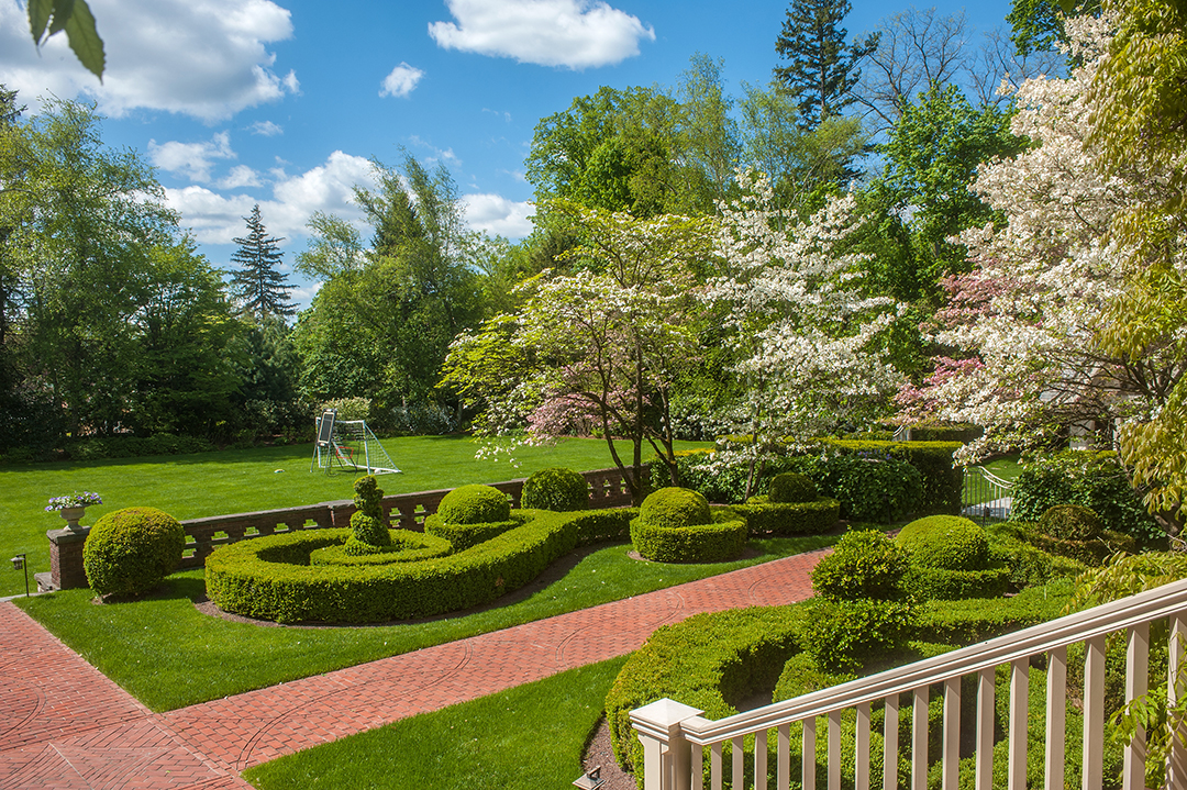 Fairytale English Manor In Greenwich Asks 15 9m Gardens