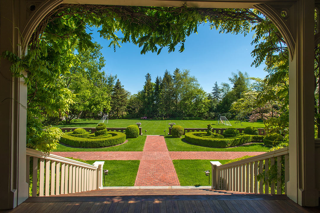 Fairytale English Manor In Greenwich Asks 15 9m Porch