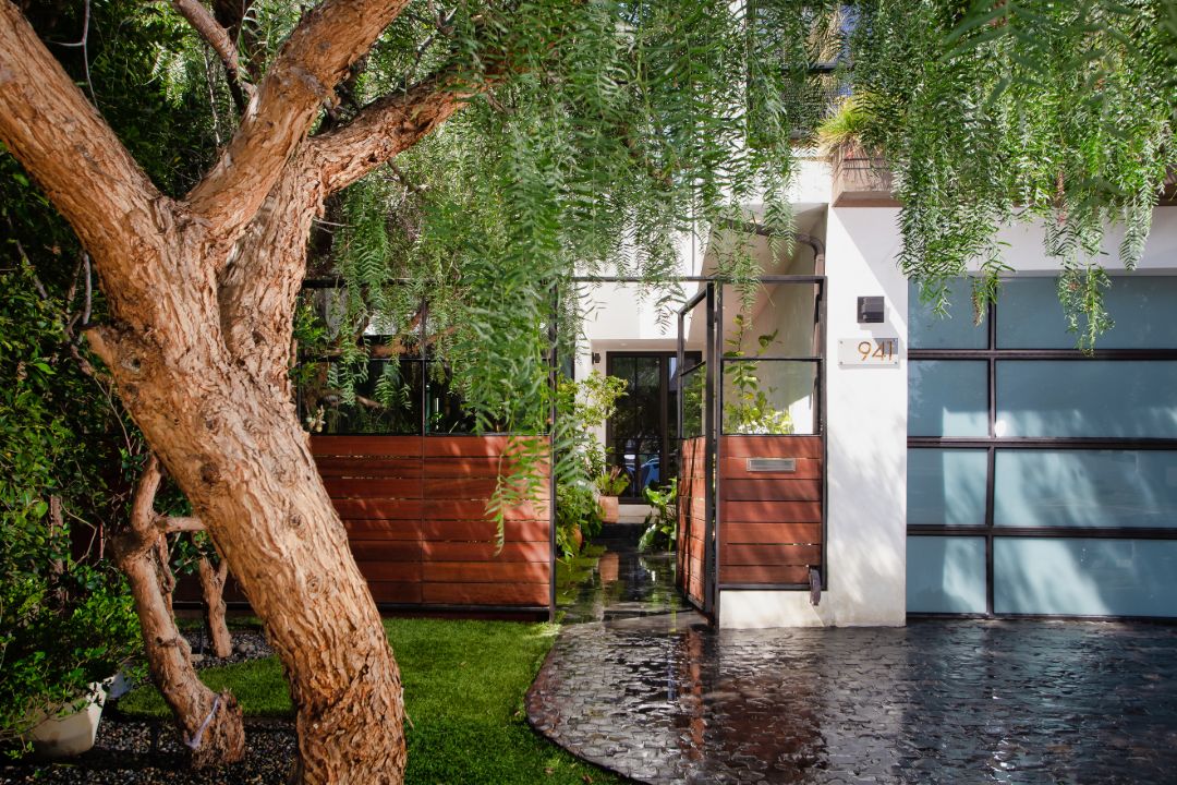 Kim Gordon Marina Del Rey Home Entry Gate