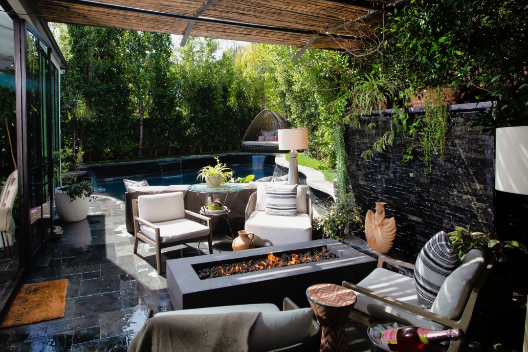Kim Gordon Marina Del Rey Home Fire Pit