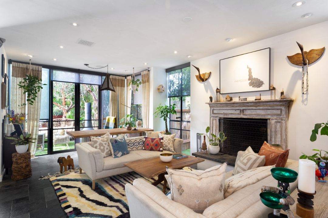 Kim Gordon Marina Del Rey Home Family Room