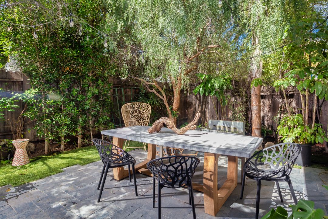 Kim Gordon Marina Del Rey Home Outdoor Dining
