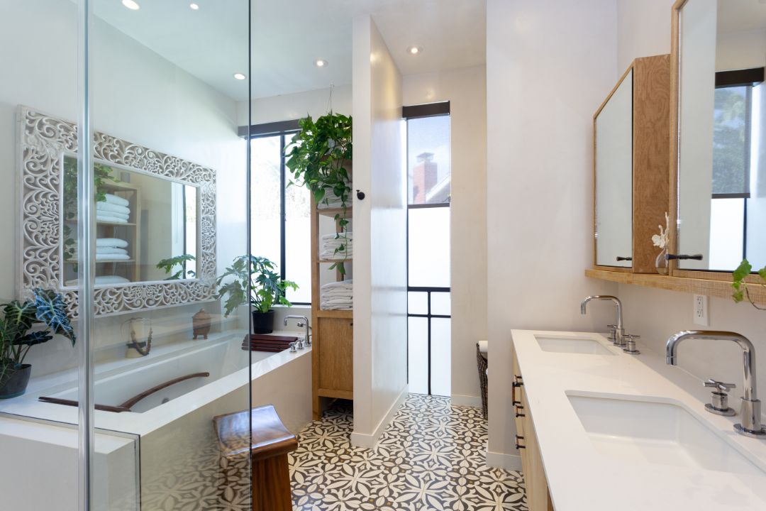 Kim Gordon Marina Del Rey Home Master Bathroom
