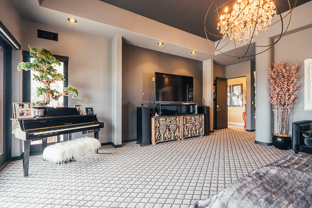 Musician Tommy Lee Lists Bold Yet Zen Custom Mansion In Calabasas Master