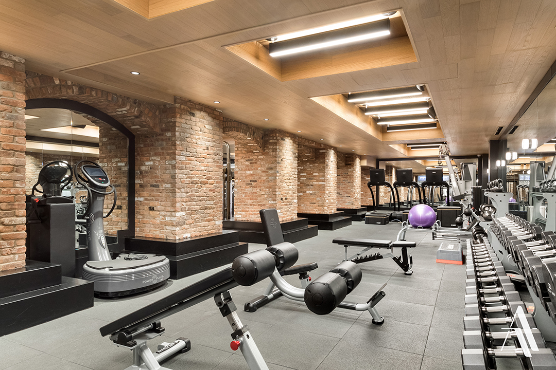 Penthouse At 443 Greenwich Recently Rented By The Weeknd Lists For 27 5m Gym