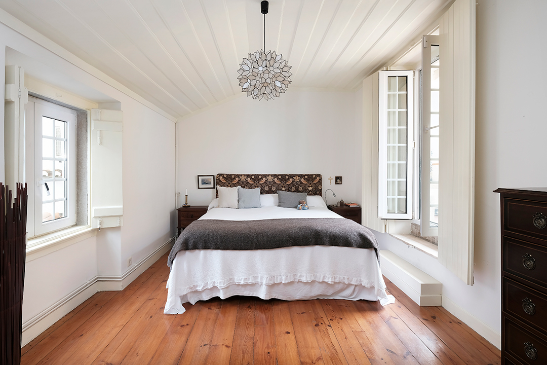 Tour A Charming Home In Portugal With Plenty Of Personality For Sale 2m Bedroom