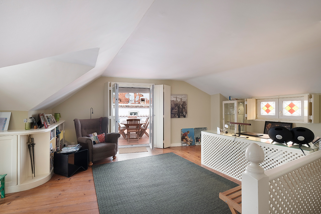 Tour A Charming Home In Portugal With Plenty Of Personality For Sale 2m Upstairs