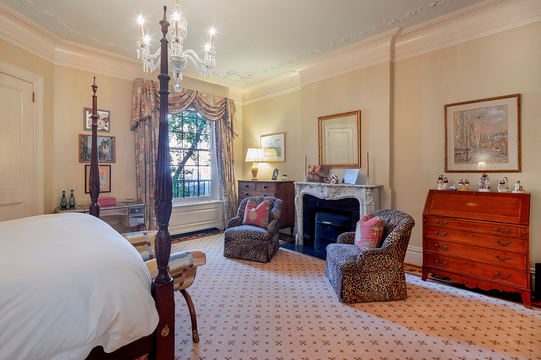 Upper East Side Childhood Home Of Gwyneth Paltrow Lists For 15 5m Master