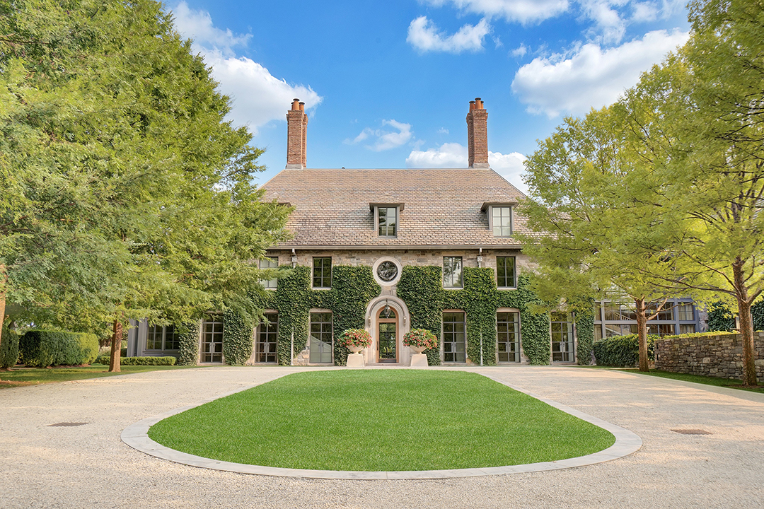 Grand In Greenwich An Ivy Covered Mansion Seeks 32 5m