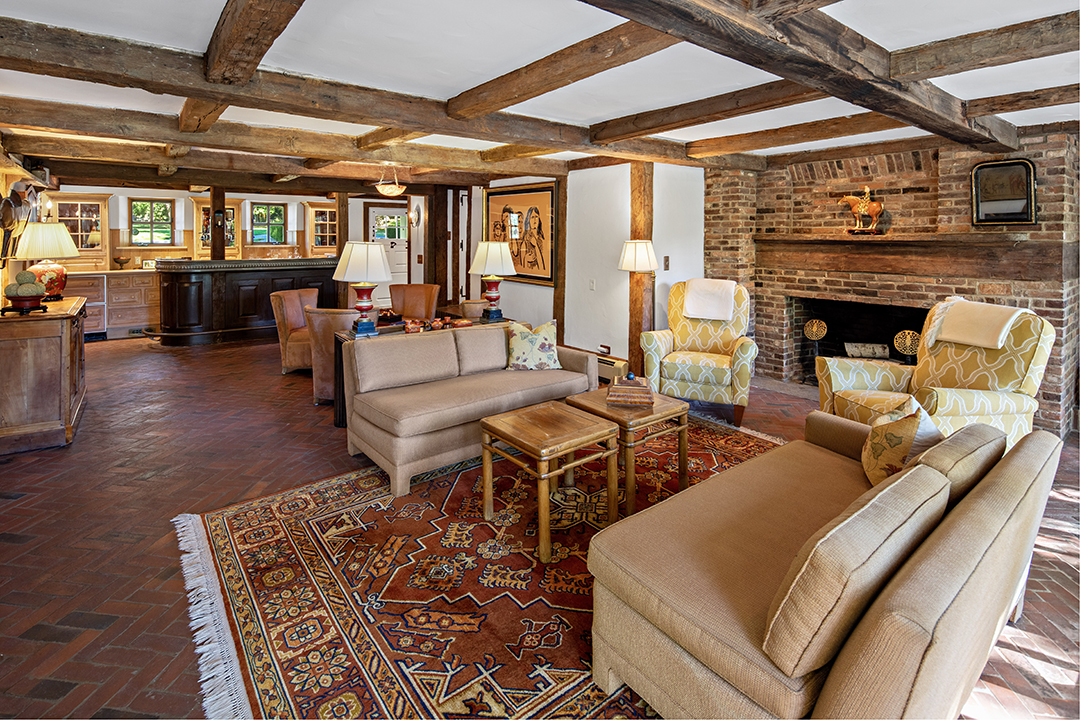 This Weston Estate Asking 2 6m Can Become Your Winter Wonderland Living[ B