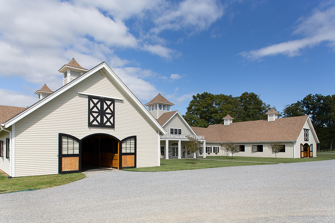 Mary Tyler Moore Former New York Equestrian Estate Lists For 4m Barn C