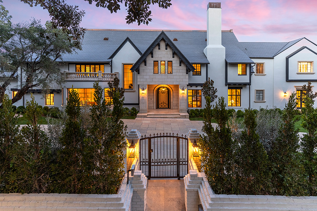 Palatial Beverly Hills Flats Home Once Owned By Edward G Robinson Asks 22m Exterior