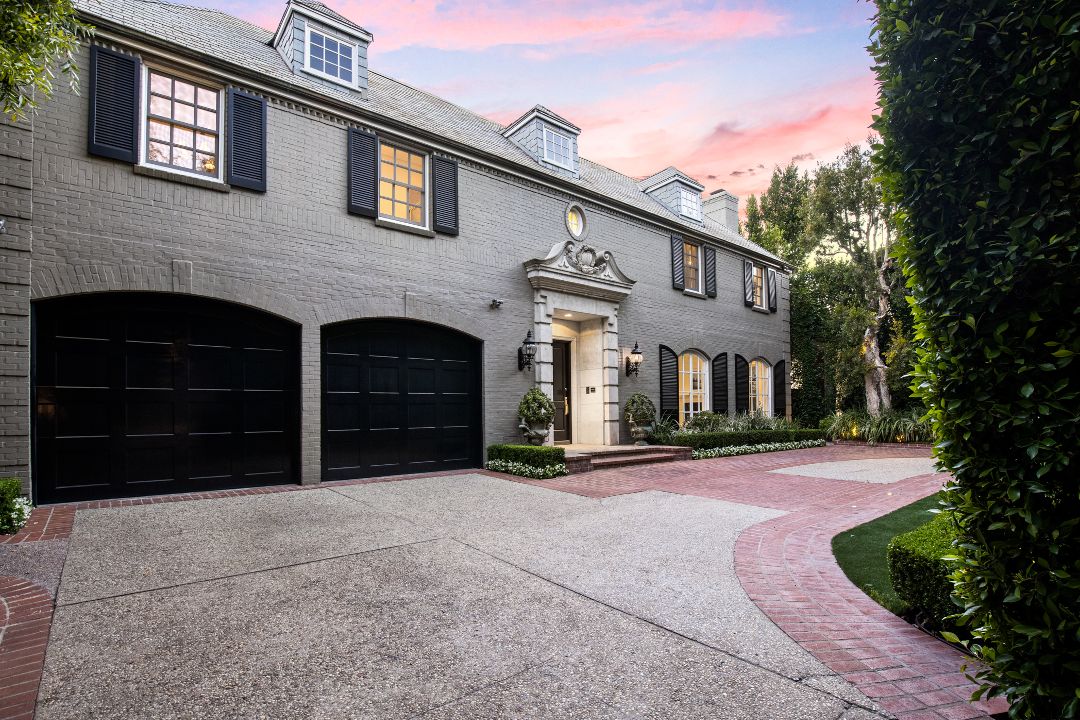 Louise Taper 617 North Rodeo Drive Front