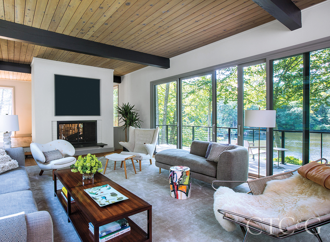 Mid Century Modern Living Room Double Faced Fireplace