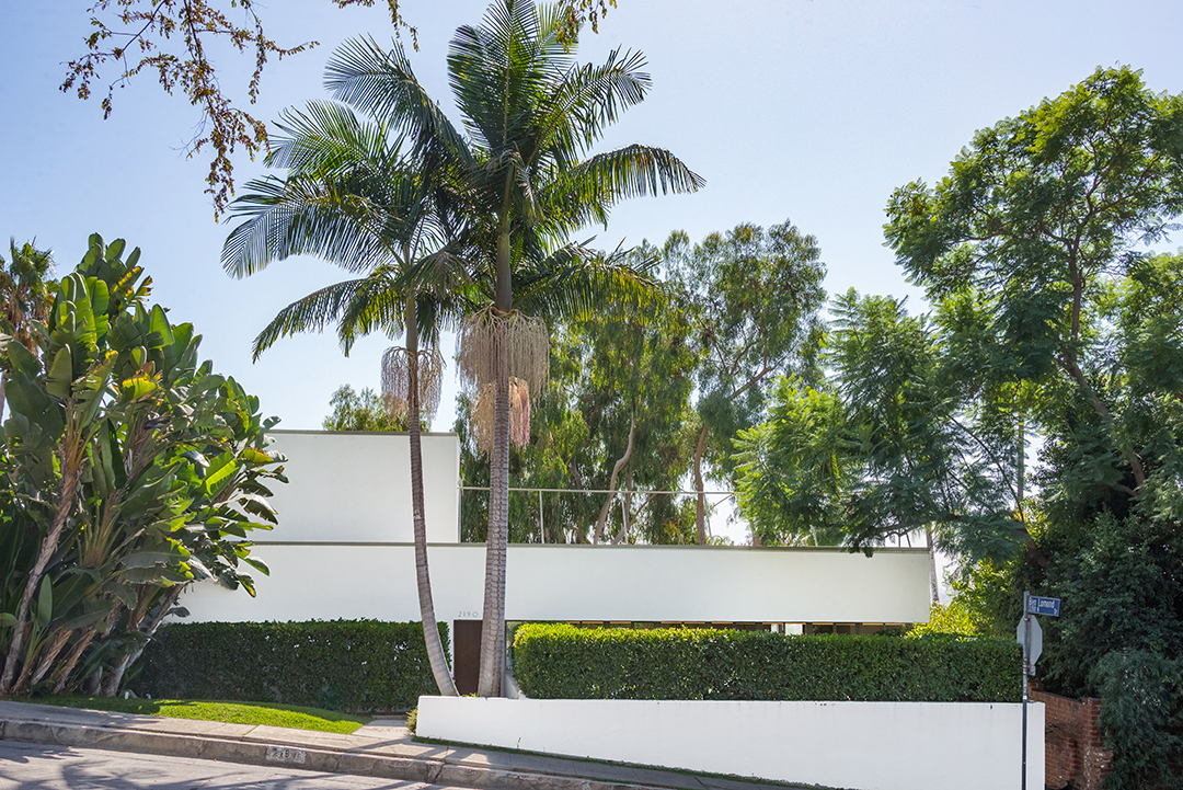 Architect Raphael Sorianos Renowned Gogol House Hits The Market In La A