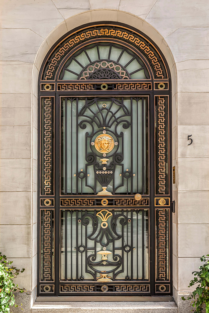 Upper East Side Mansion Gianni Versace Once Owned And Transformed Lists For 70m Eitan Gamliely C