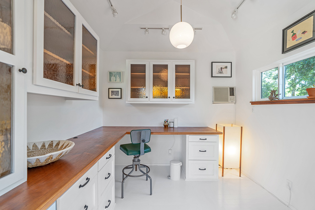 Alison Pill Joshua Leonard Glendale Home 6