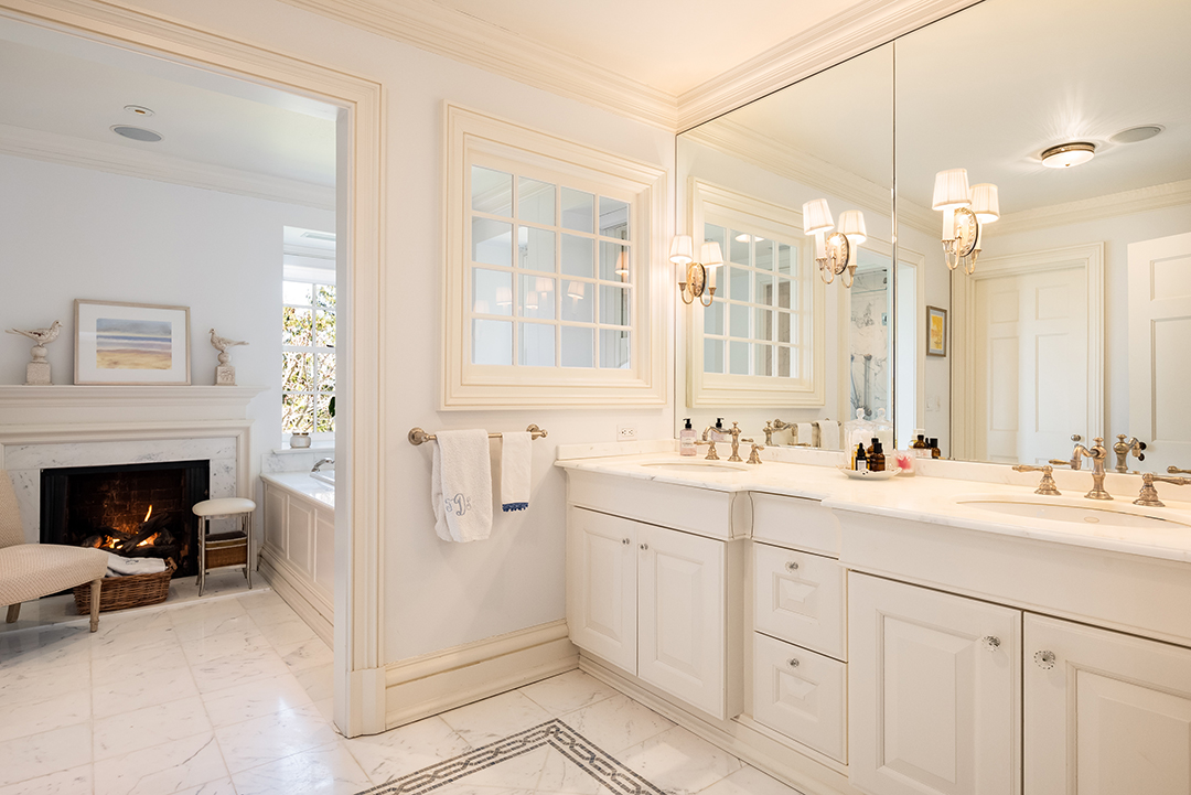 This Greenwich Estate Asking 13m Offers Ample Elegance And Amenities For Summer Fun O