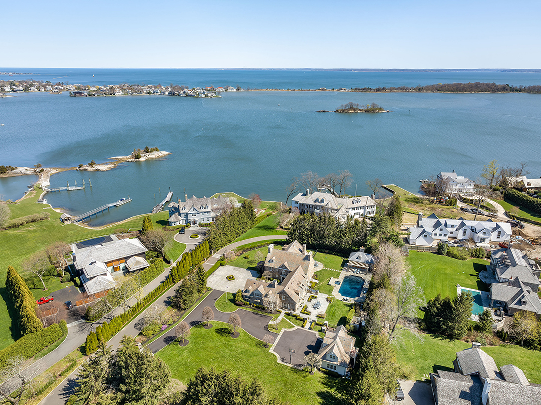 This Greenwich Estate Asking 13m Offers Ample Elegance And Amenities For Summer Fun T