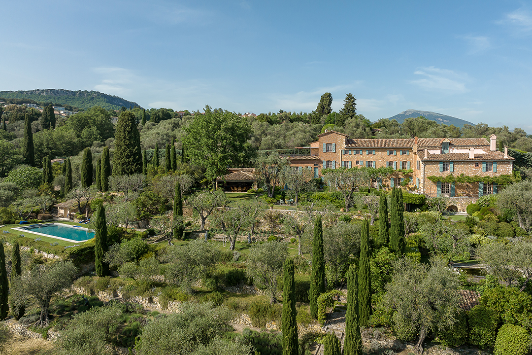 A Romantic Estate With Grounds By The Legendary Jean Mus Lists In Cannes Backcountry A