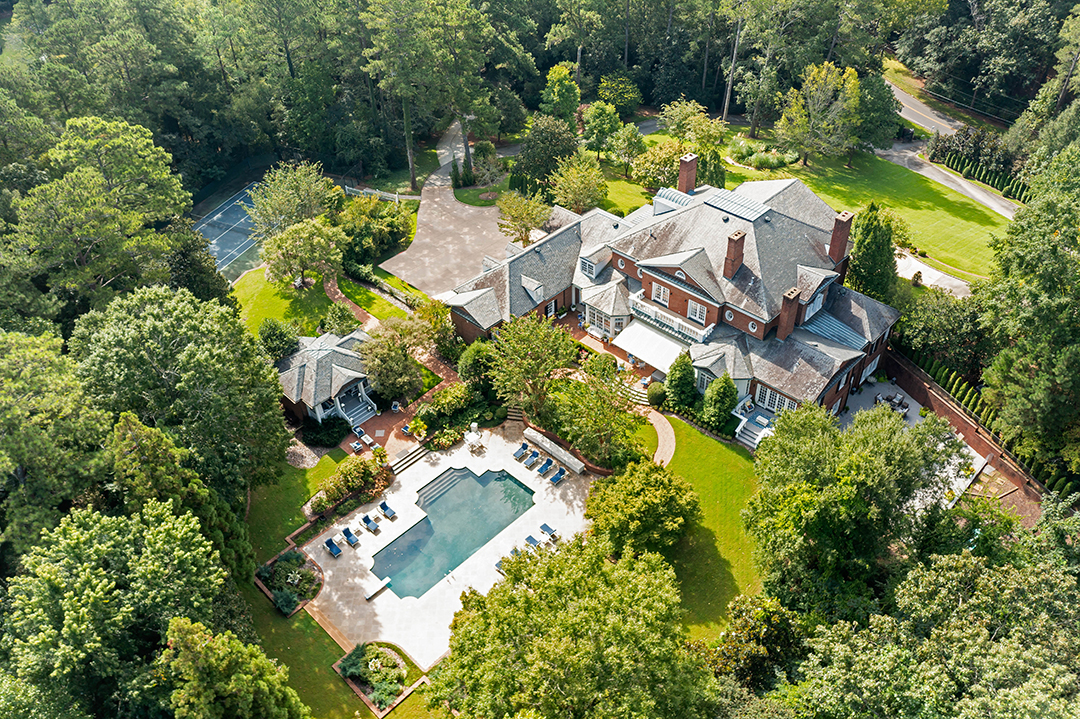 Mariah Carey Puts Her Traditional And Grand Atlanta Estate On The Market E