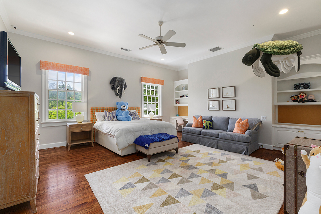 Mariah Carey Puts Her Traditional And Grand Atlanta Estate On The Market Z