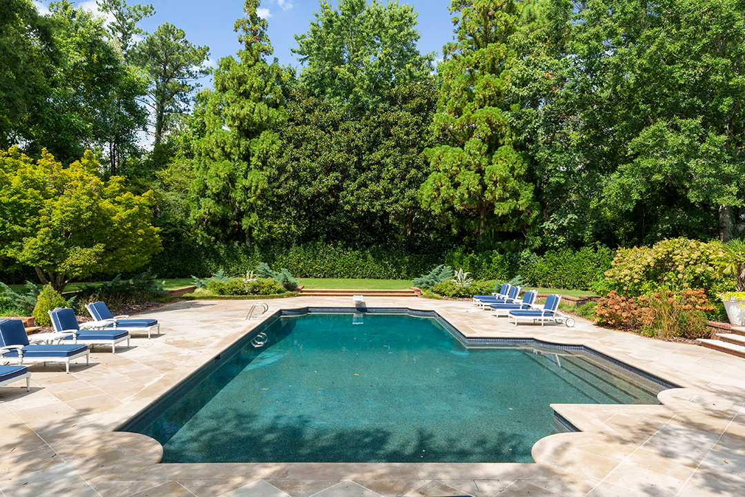 Mariah Carey Puts Her Traditional And Grand Atlanta Estate On The Market Zwww