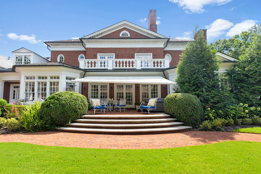 Mariah Carey Puts Her Traditional And Grand Atlanta Estate On The Market Zww