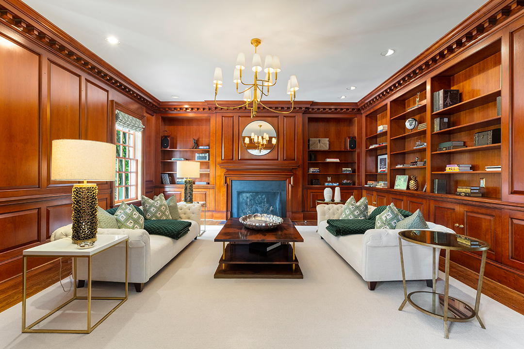 Mariah Carey Puts Her Traditional And Grand Atlanta Estate On The Market M