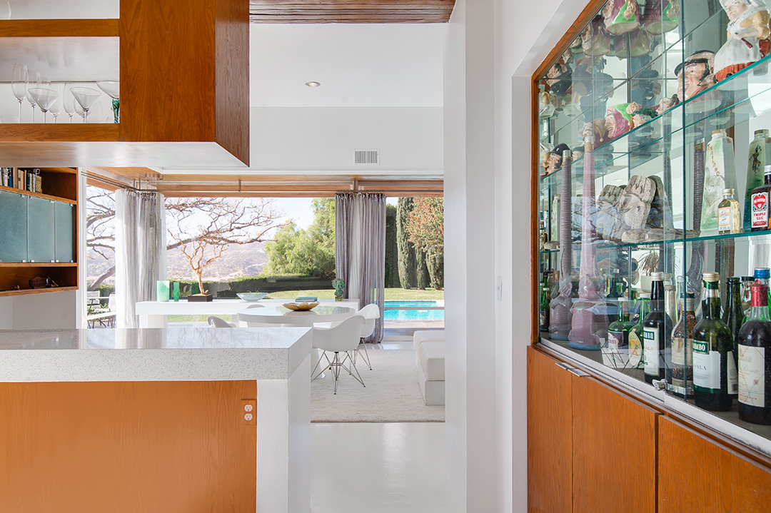 Frank Sinatras Famous Former Hilltop Midcentury Modern Has A New Price8
