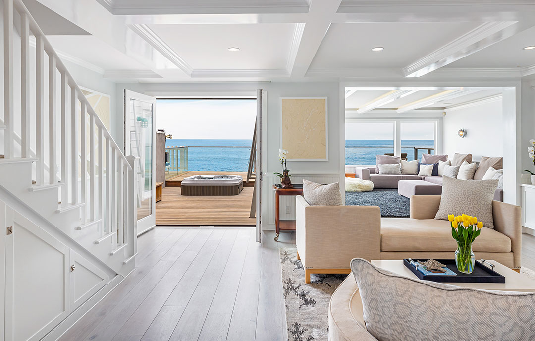 Malibu Colony Living Room Deck Views