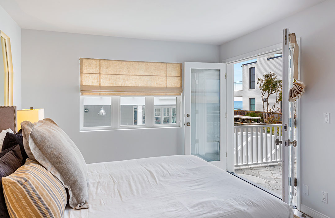 Malibu Colony Bedroom With Deck