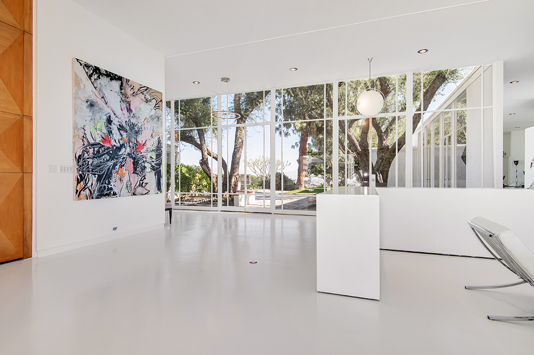 Frank Sinatras Famous Former Hilltop Midcentury Modern Has A New Price5