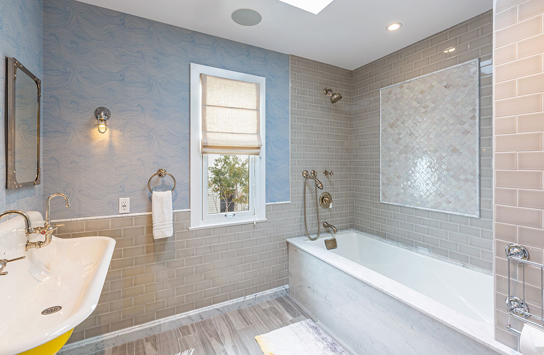 Malibu Colony Bathroom