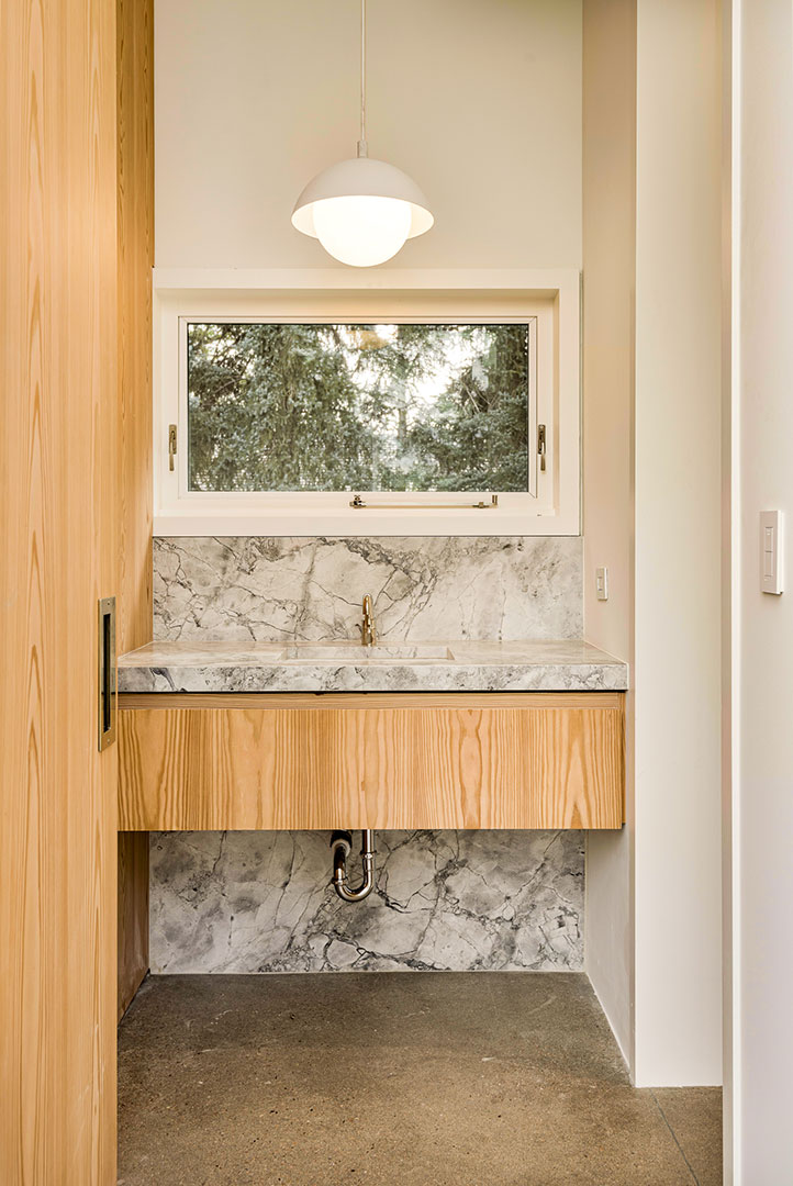 4001 E Quincy Avenue 49