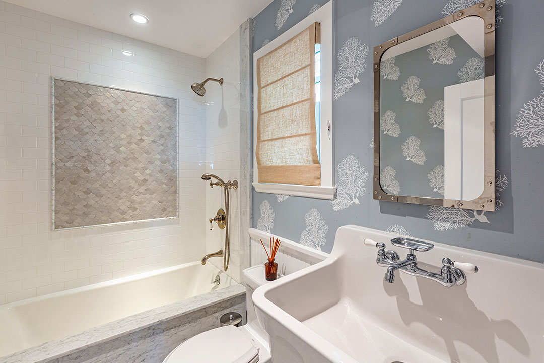 Malibu Colony Blue Bathroom