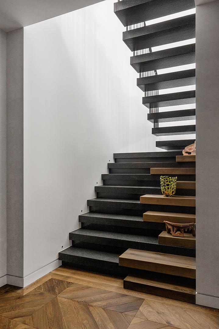 Trevor Noah Seeks 13m For His Chic Hells Kitchen Penthouse L