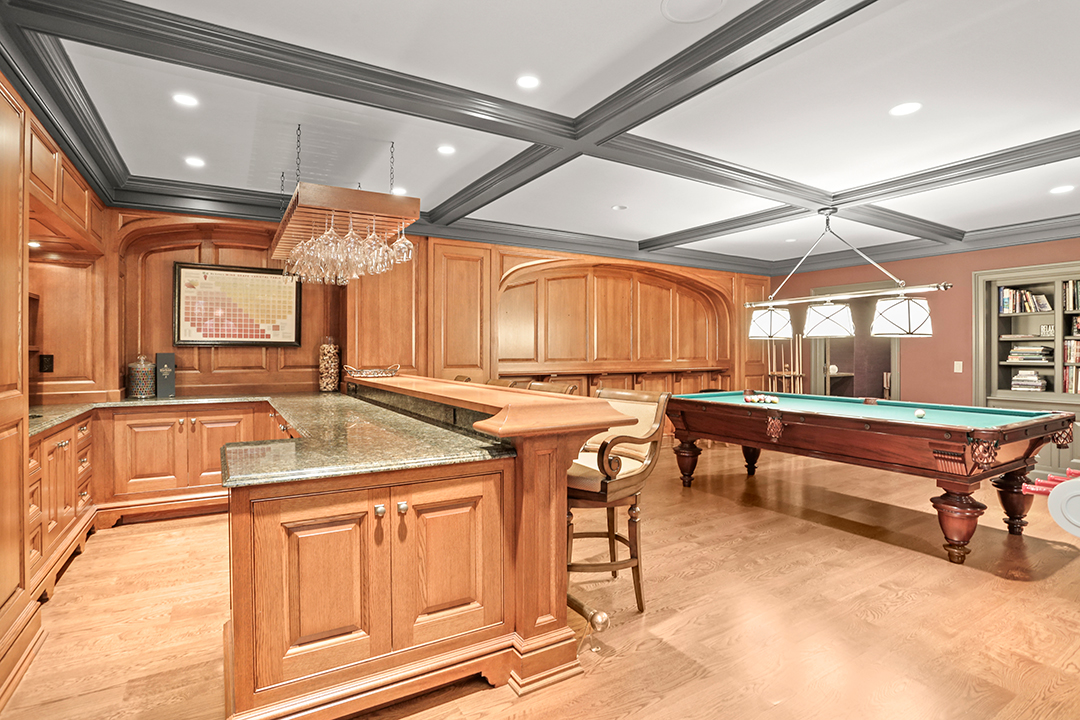 Inside A Greenwich Home On The Market Thats Primed For Elegant Holiday Hosting X