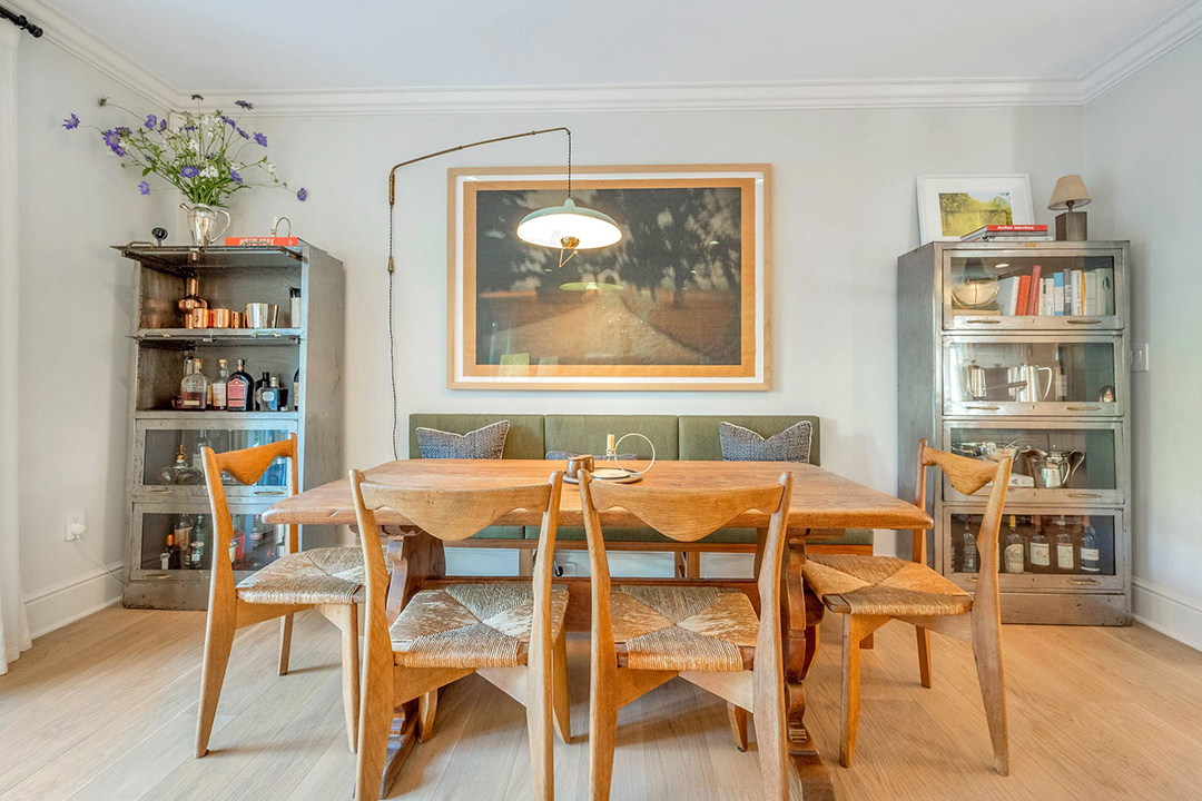 A Refreshed Greenwich Farmhouse Right In Town Asks 4 8m K