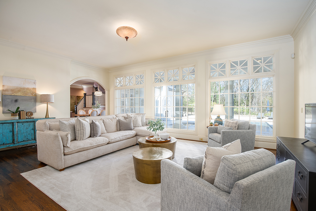 Late Songwriting Legend John Prines Traditional Nashville Home Seeks 5m 1108overton 38