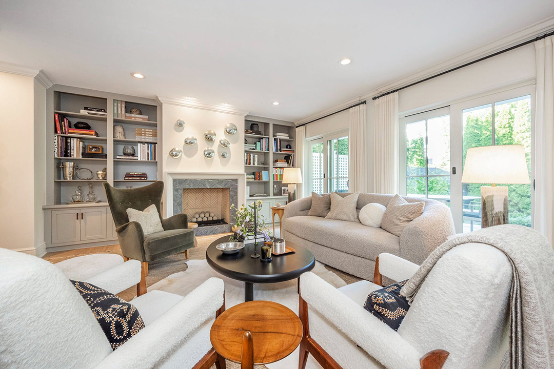 A Refreshed Greenwich Farmhouse Right In Town Asks 4 8m L