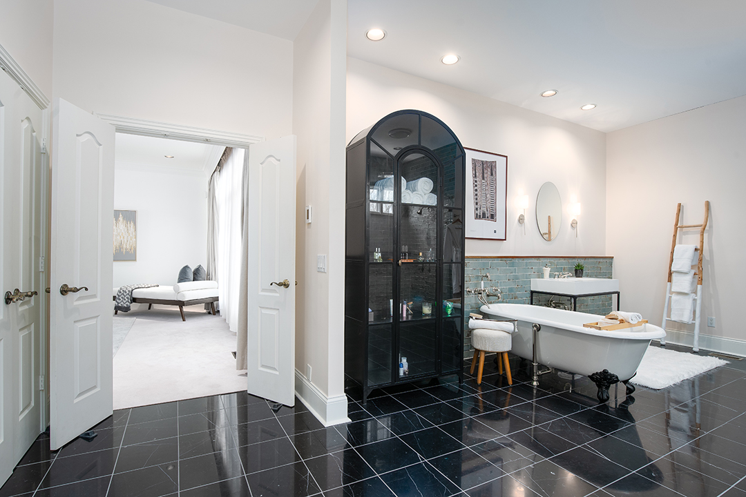 Late Songwriting Legend John Prines Traditional Nashville Home Seeks 5m 1108overton 10