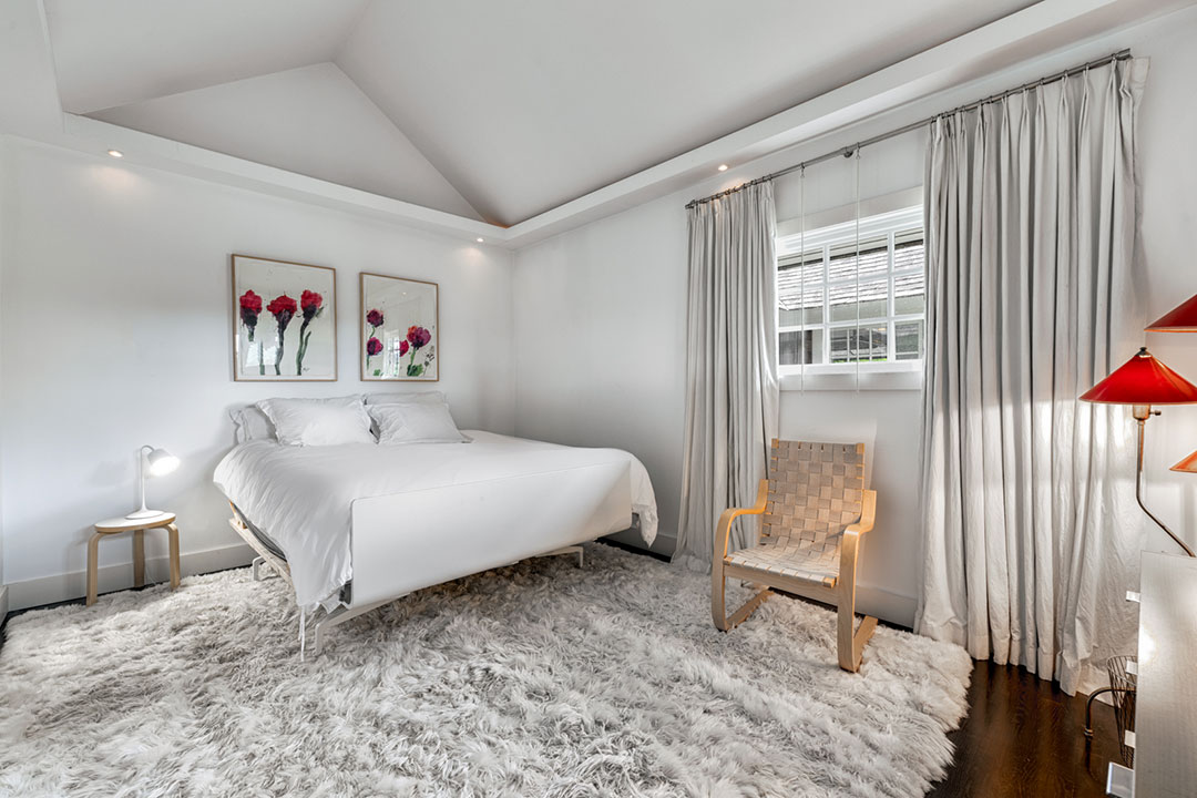 Jill Stuart Hamptons Cozy Bedroom