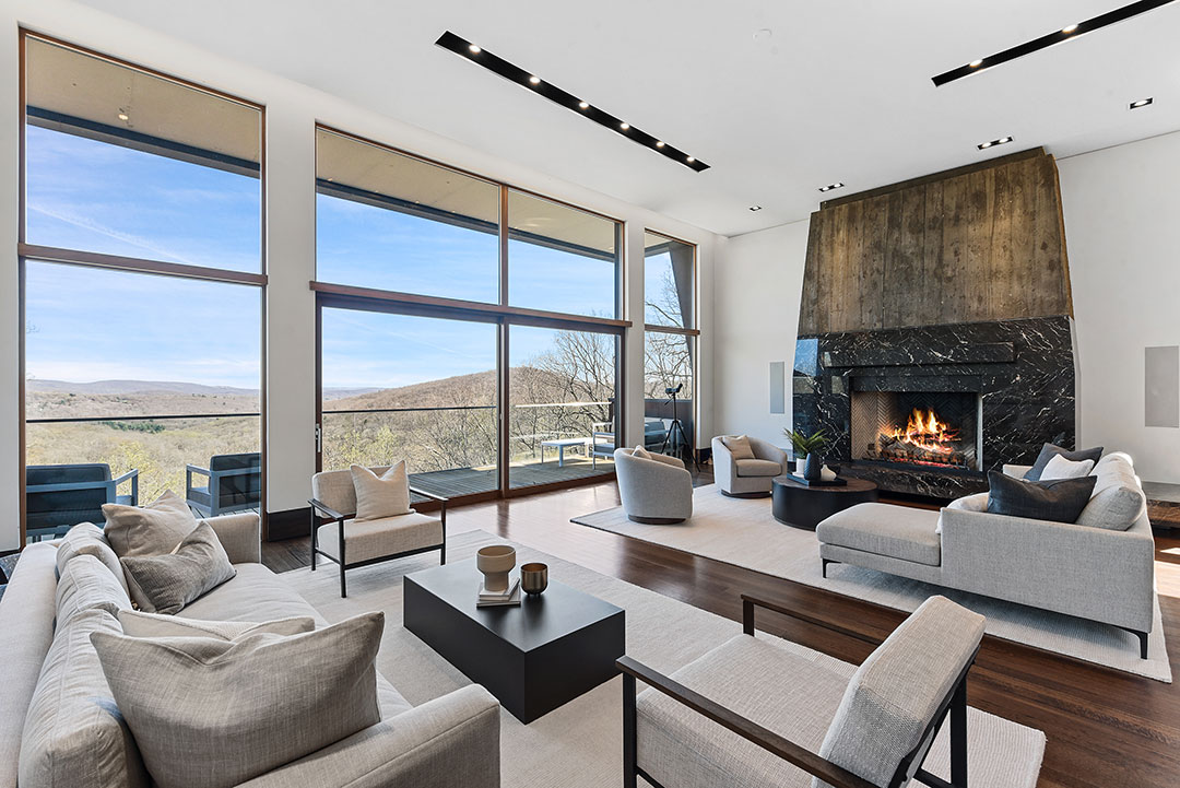 Garrison Retreat Fireplace And View 3