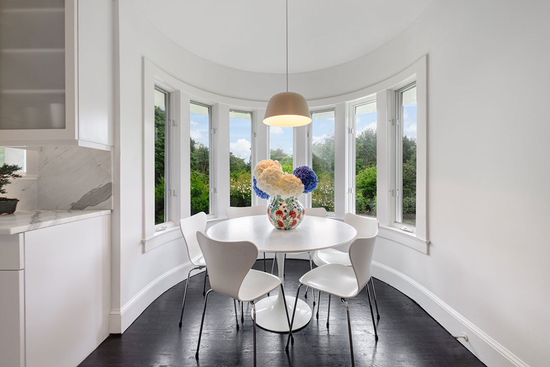 Jill Stuart Hamptons Breakfast Nook Wide