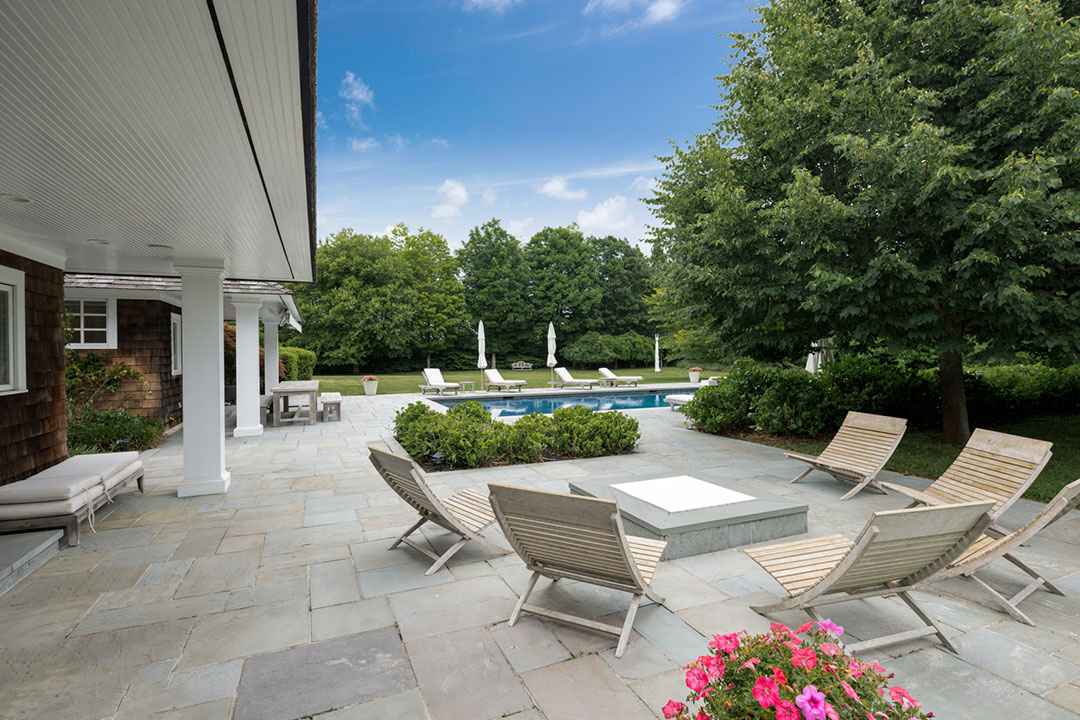 Jill Stuart Hamptons Patio Firepit