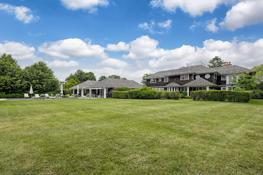 Jill Stuart Hamptons Yard