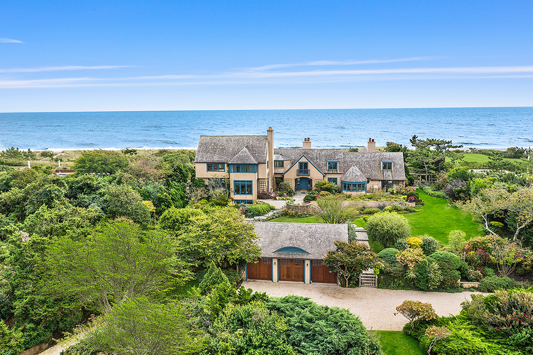 Hard Rock Cafe Co Founder Splashes Out 35m On A Beachfront East Hampton Home 51westendrd Easthamptonvillagenewyork Kyle Rosko Douglaselliman Photography 107700074 High Res